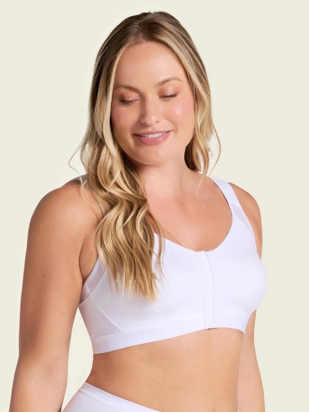 Leonisa | Multi/Functional Unlined Wireless Posture Corrector Bra